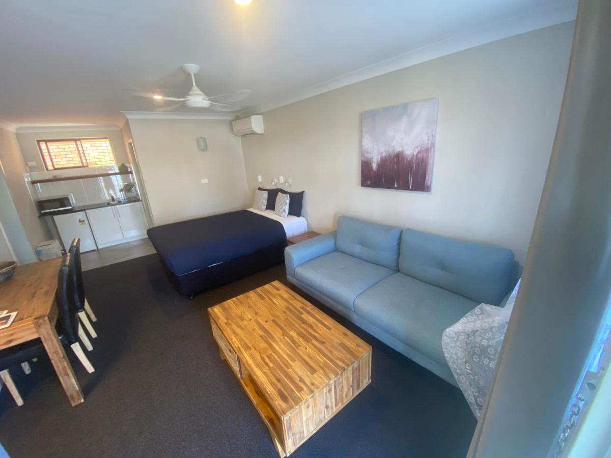 Woongarra Motel North Haven Exterior photo